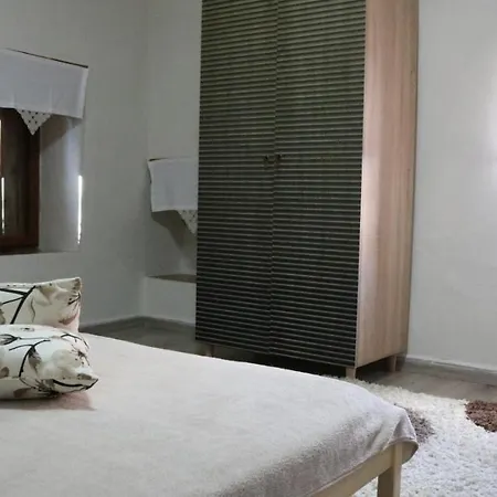 빌라 Dolichiste Stone House *